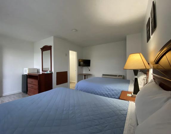 Deluxe Double or Twin Room in Smyrna, DE